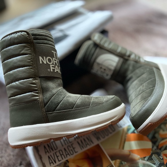 The North Face Ozone Park Waterproof Boot - Picture 2 of 5